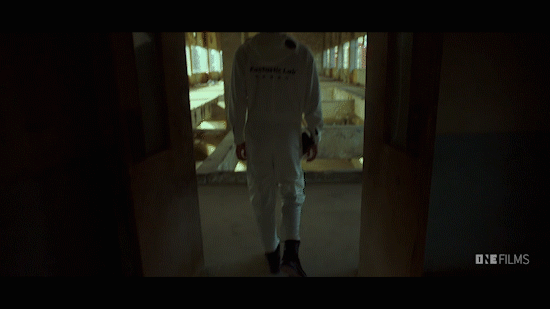 鞋子拍摄✖️视频｜NASA联名COZY运动鞋✖️加号（图ZMjc5OTM4NDUy） - 产品摄影 - 站酷设计师加号视觉供应商原创素材 - 站酷ZCOOL