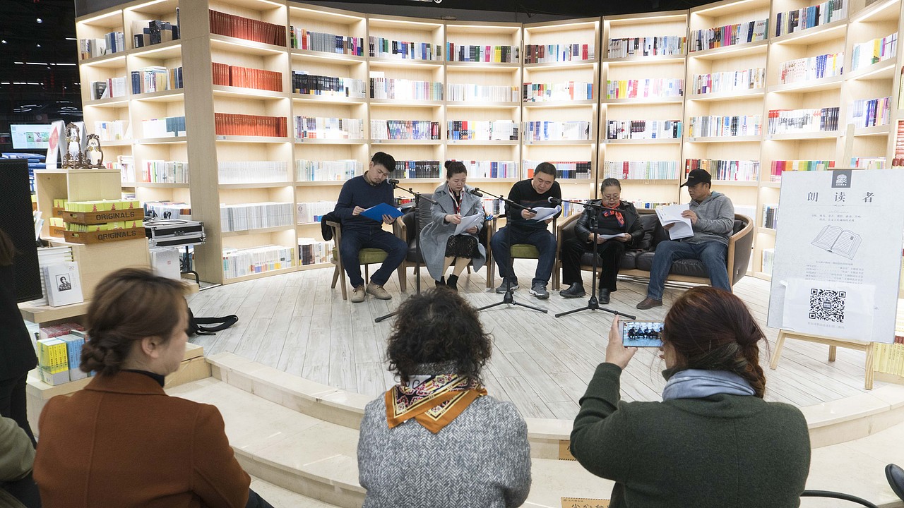 独幕剧《上了锁的箱子》-谷小松频道