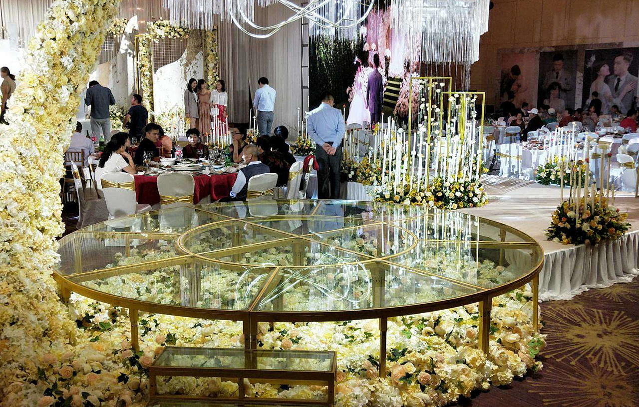 婚礼玻璃舞台 圆形玻璃舞台|摄影|其他摄影|猫哥A - 原创作品 - 站酷 (ZCOOL)