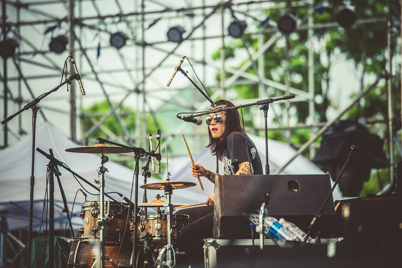 深圳草莓音乐节（图ZMTY0MjEzODA=） - 人像摄影 - 站酷设计师凹凸蜀黍原创素材 - 站酷ZCOOL