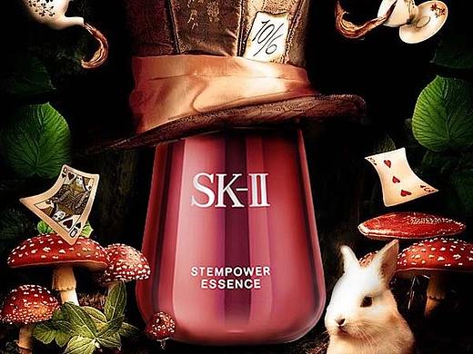 護(hù)膚品海報(bào)（個(gè)人主頁-ZMzU3OTI5NjQ=） - 海報(bào) - 站酷設(shè)計(jì)師阿藍(lán)蘭蘭蘭阿妮妮原創(chuàng)素材 - 站酷ZCOOL