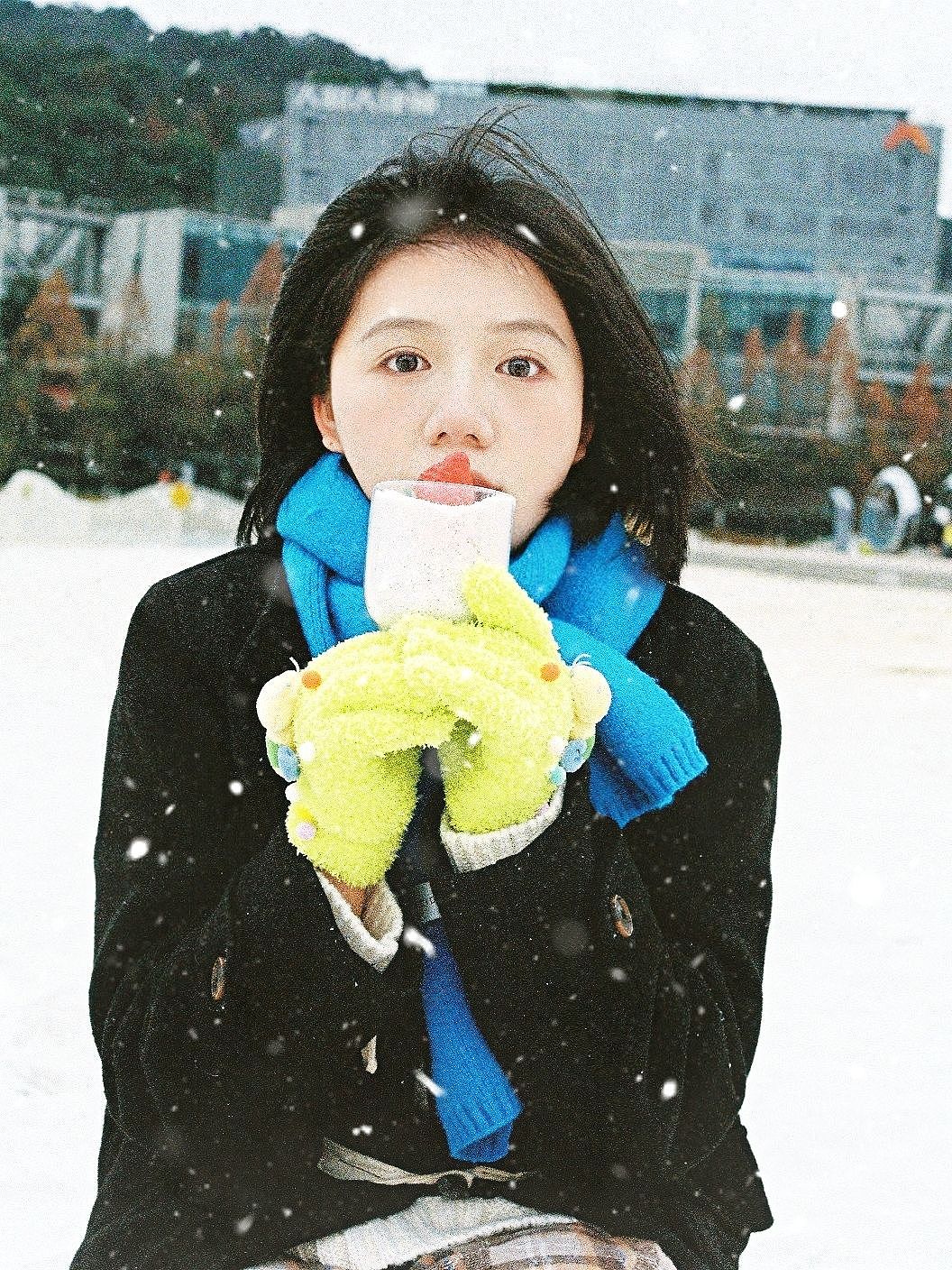 ​胶片 | ❄️初恋是蓝色的（图ZMzU5OTE0ODQ0） - 人像摄影 - 站酷设计师圆不圆在拍照原创素材 - 站酷ZCOOL