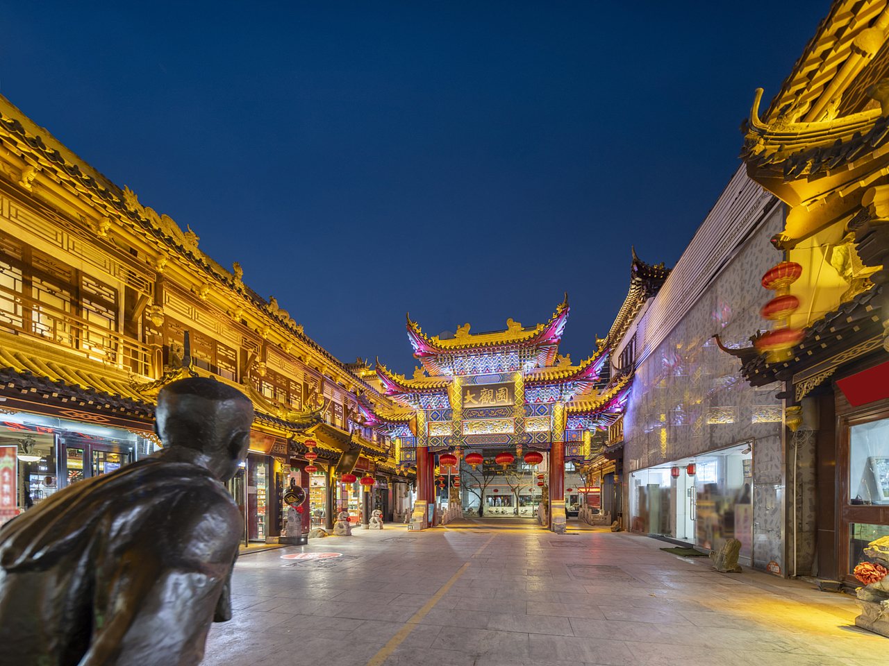 华灯初上 — 济南大观园（图ZMjkwNzIxMjg4） - 环境/建筑摄影 - 站酷设计师祥云建筑空间摄影原创素材 - 站酷ZCOOL