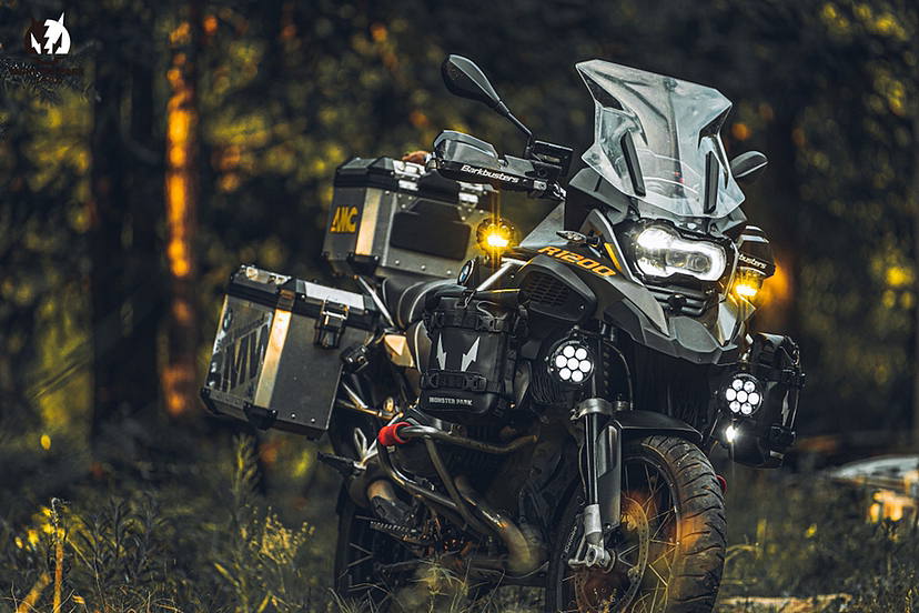 （怪兽公园）机车装备拍摄（图ZMzQwMzQ4NjI4） - 产品摄影 - 站酷设计师匠心映画摄影原创素材 - 站酷ZCOOL