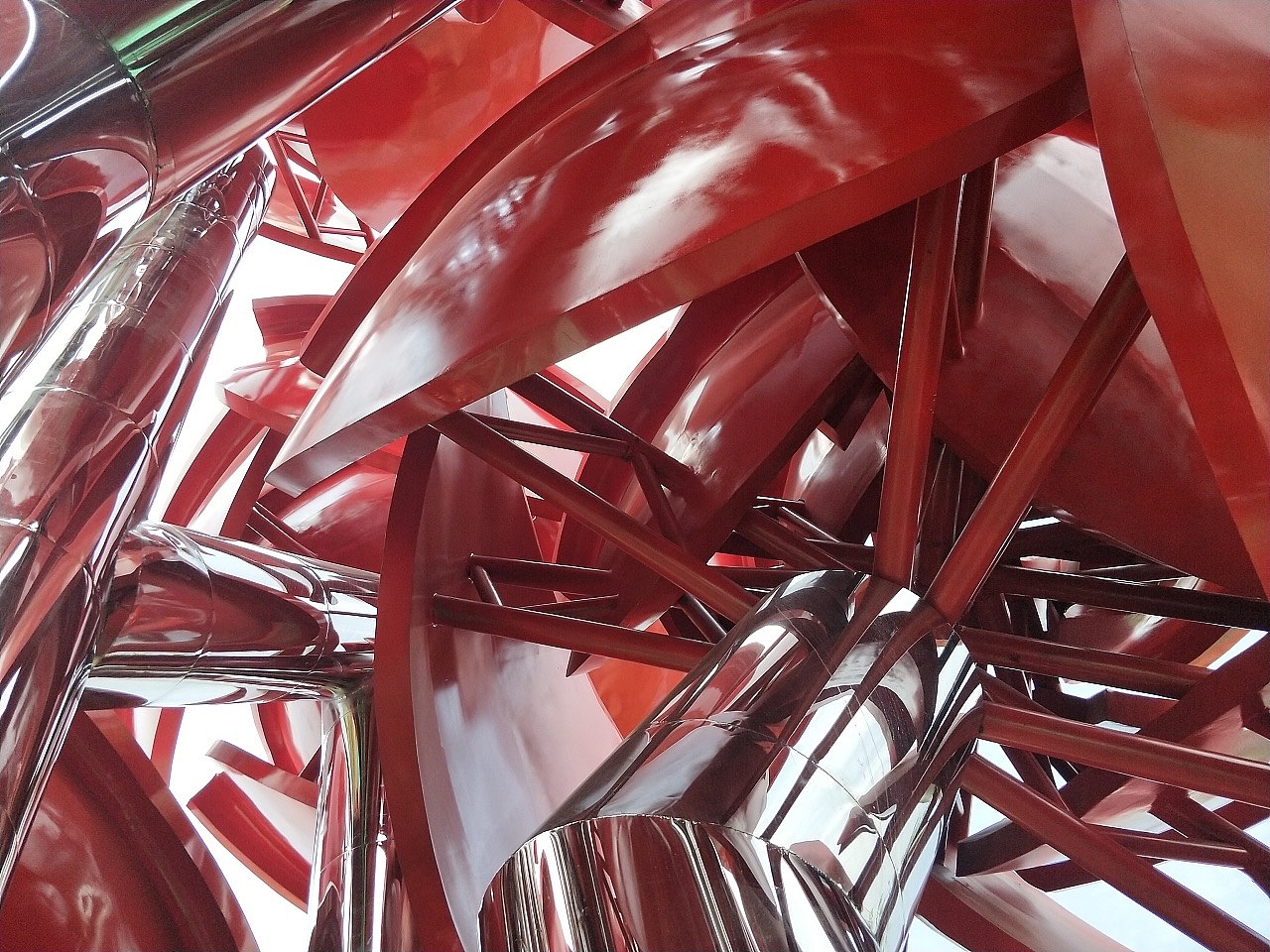 ★济南-【不锈钢雕塑】镜面+烤漆结合花🌸