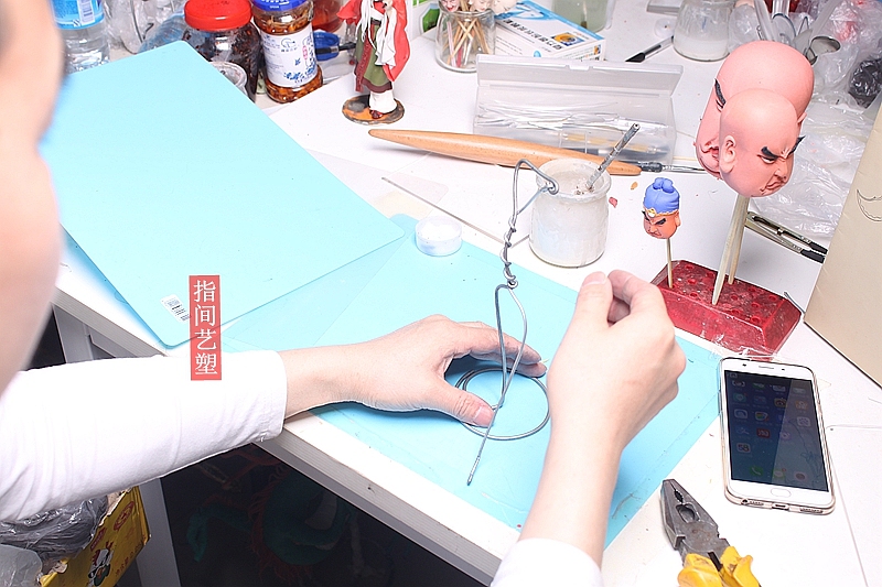 贺加贵面塑软陶(关羽）（图ZNzk5MjEwNjA=） - 手办/模玩 - 站酷设计师贺加贵3D翻糖原创素材 - 站酷ZCOOL