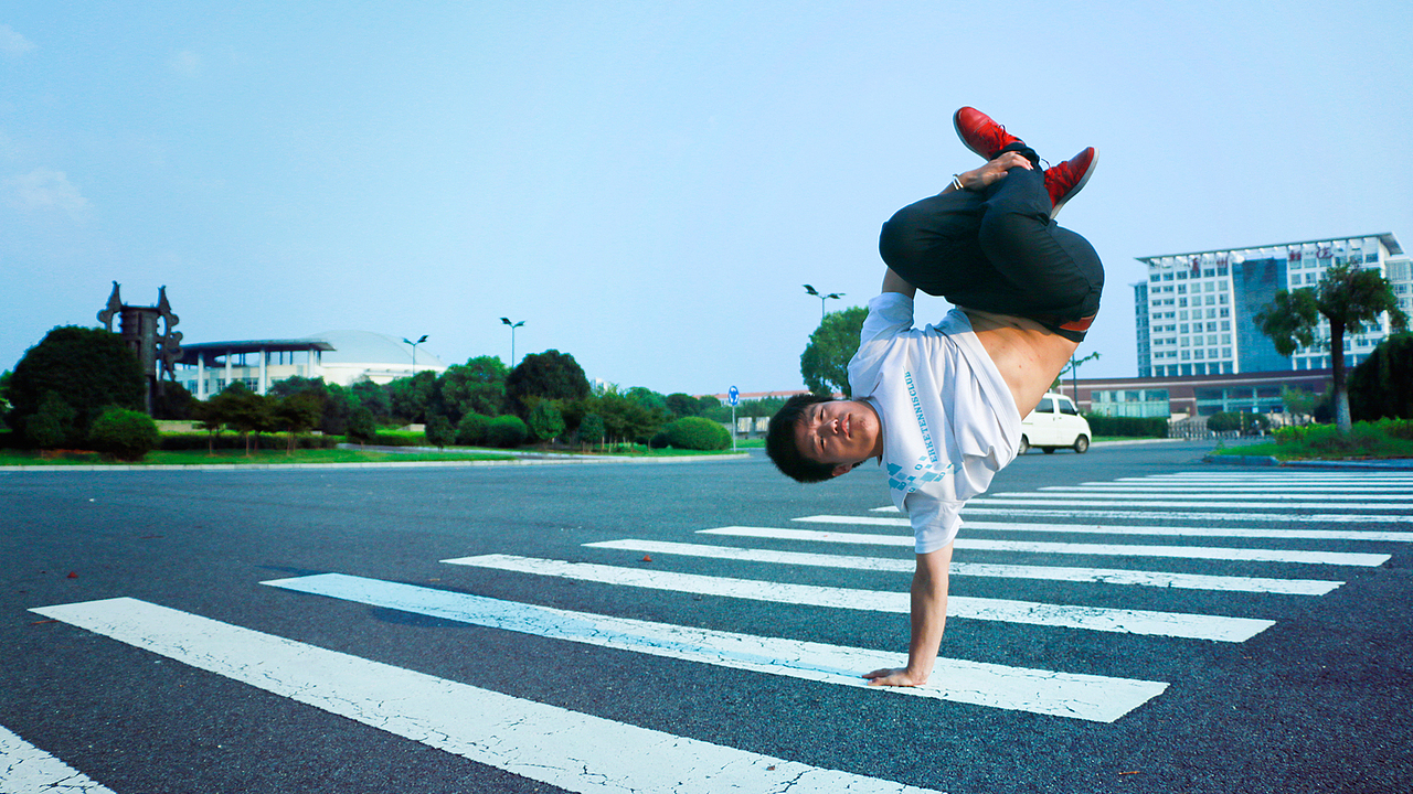 大郭飞起来（图ZMjMzNDA0ODg=） - 人像摄影 - 站酷设计师大郭2497原创素材 - 站酷ZCOOL