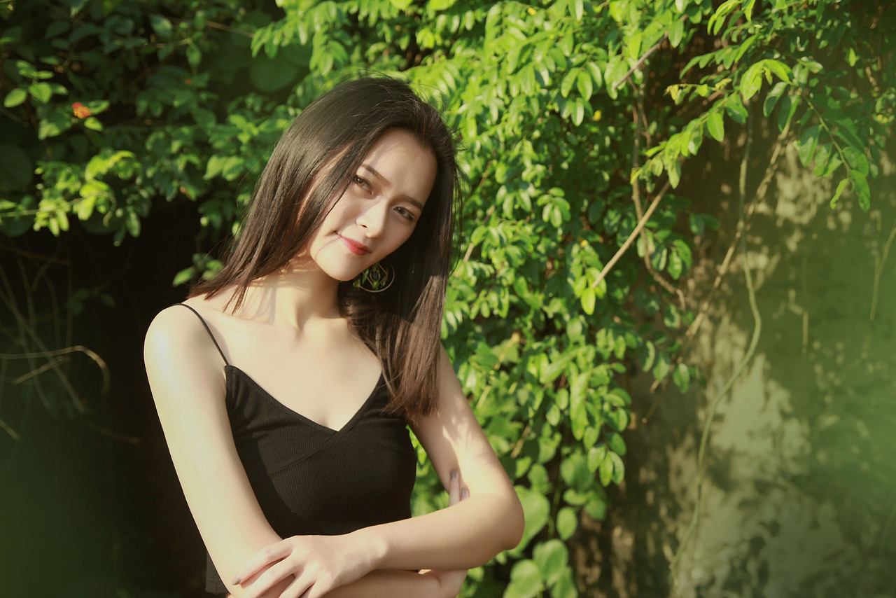 惊鸿是你，甜美也是你（图ZODA4MzE5Njg=） - 人像摄影 - 站酷设计师木锦原创素材 - 站酷ZCOOL