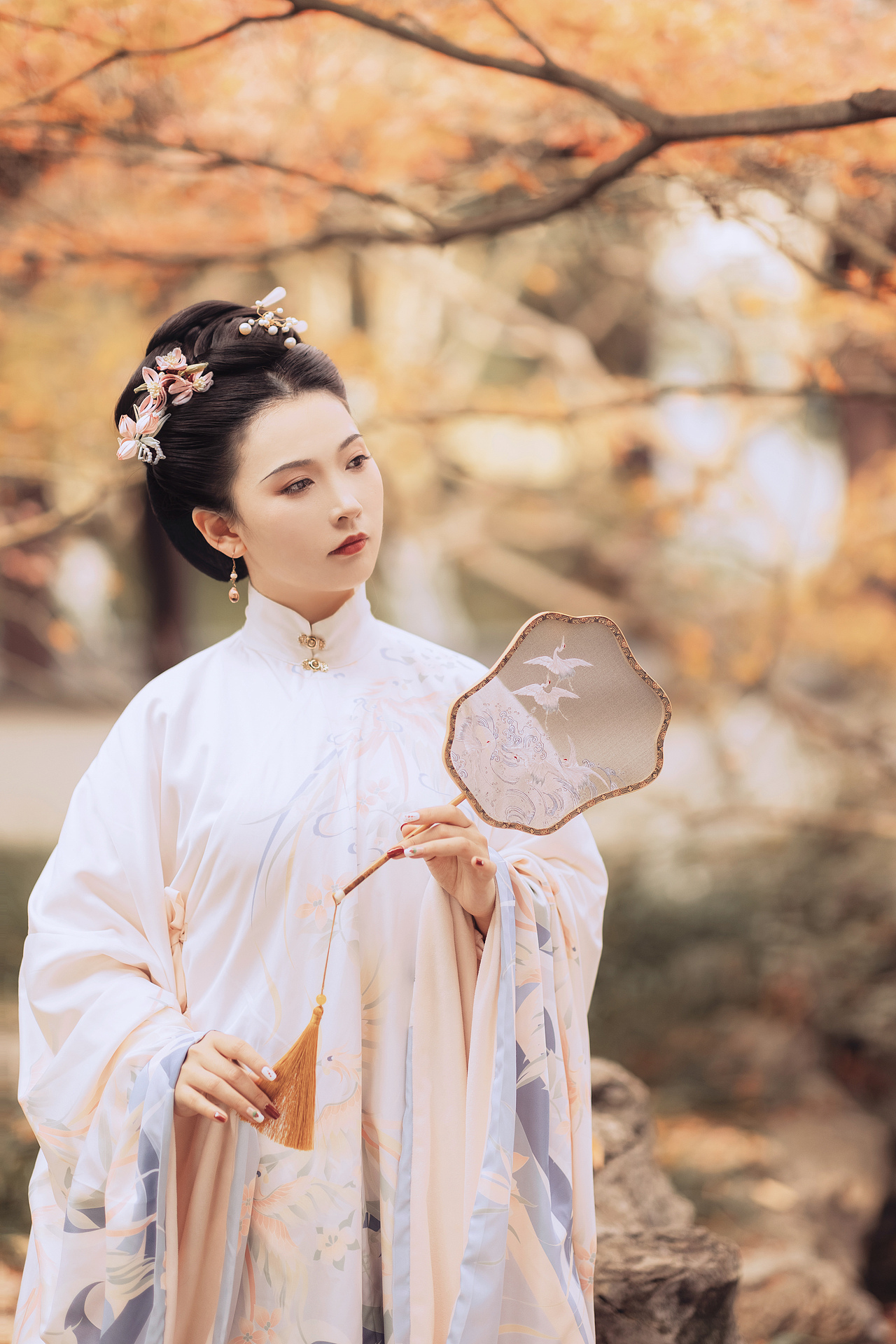 临江秋枫（图ZMjgzMzQ4NjU2） - 人像摄影 - 站酷设计师若寒Rock原创素材 - 站酷ZCOOL