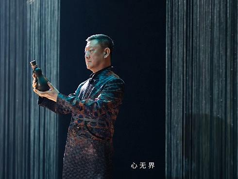 韩磊白酒广告：容纳万物方可炼就一种纯粹