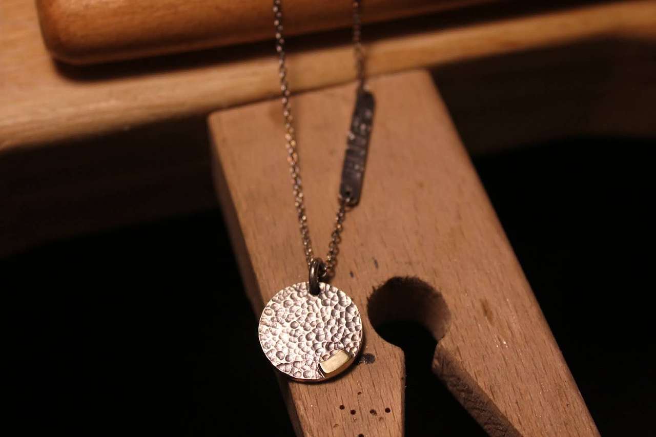 《WHITE》（图ZMTU1OTA0OTMy） - 首饰设计 - 站酷设计师首饰幻想家小志原创素材 - 站酷ZCOOL