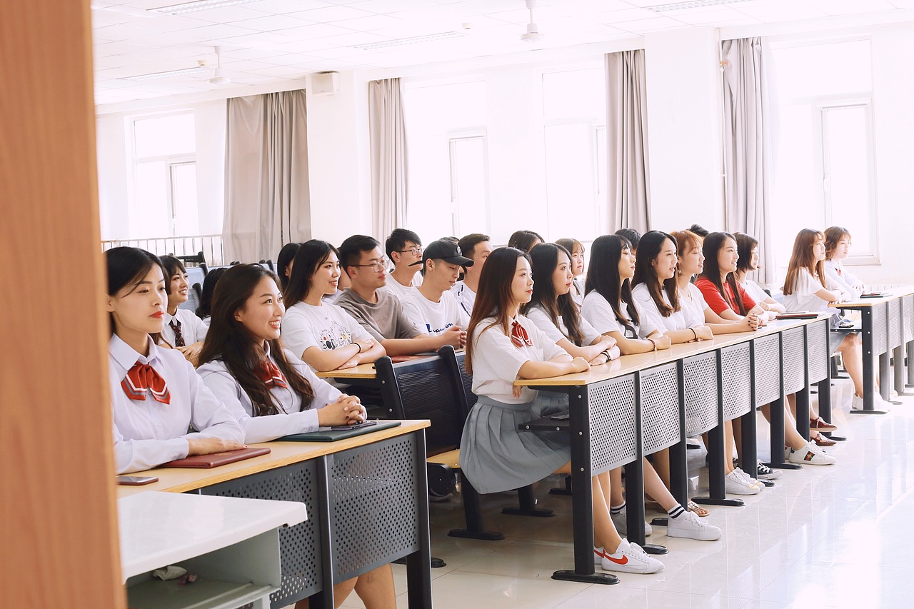 夏天真是一个奇怪的季节:crescent_moon: