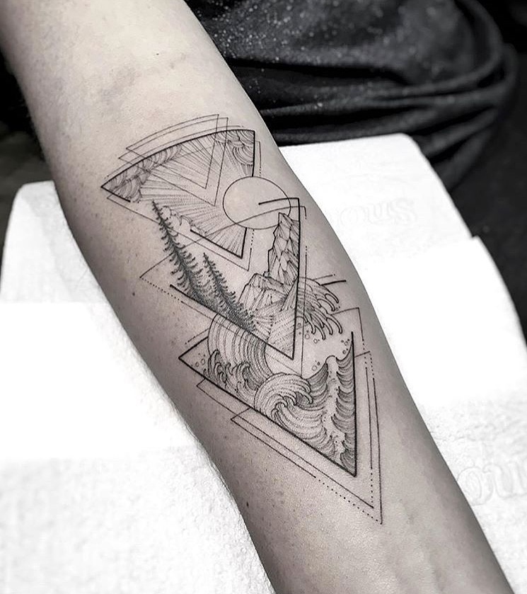 宝鸡纹身.完美几何多主题和黄金分割线.佳佳刺青