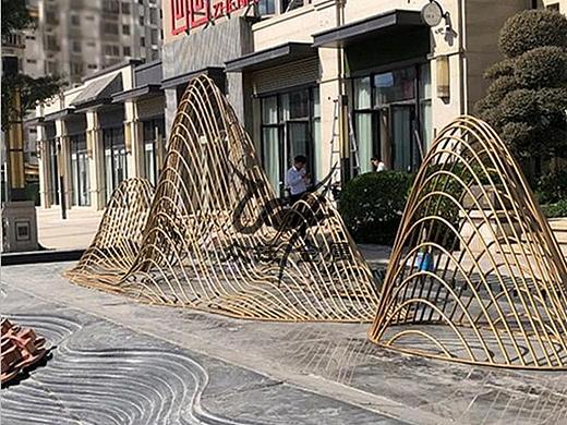 新中式水景艺术金属不锈钢景墙镀铜不锈钢山峦格栅