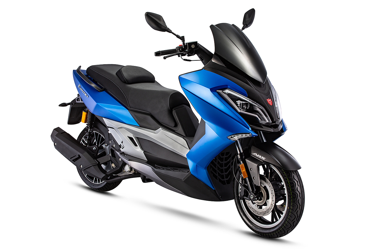 台荣tr300t 国产300大踏板摩托拍摄