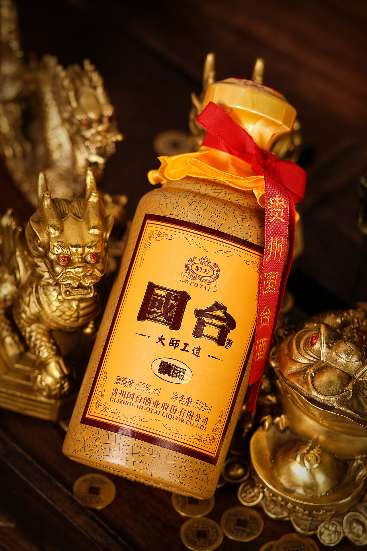 白酒拍摄国台大师工造精品酱香酒