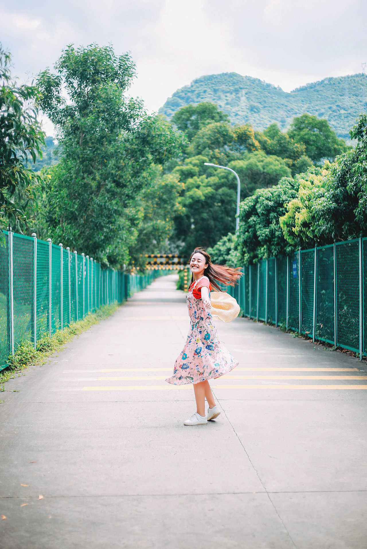 等你的晴天（图ZNTk2MDYyMzY=） - 人像摄影 - 站酷设计师拉沙原创素材 - 站酷ZCOOL