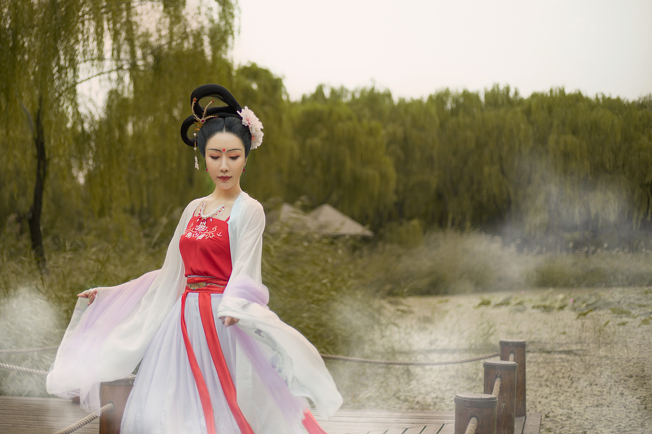 仿83版《西游记》里那位紫纱飘飘的嫦娥仙子（图ZMTc3MjA1MzYw） - 人像摄影 - 站酷设计师眞眞同学原创素材 - 站酷ZCOOL