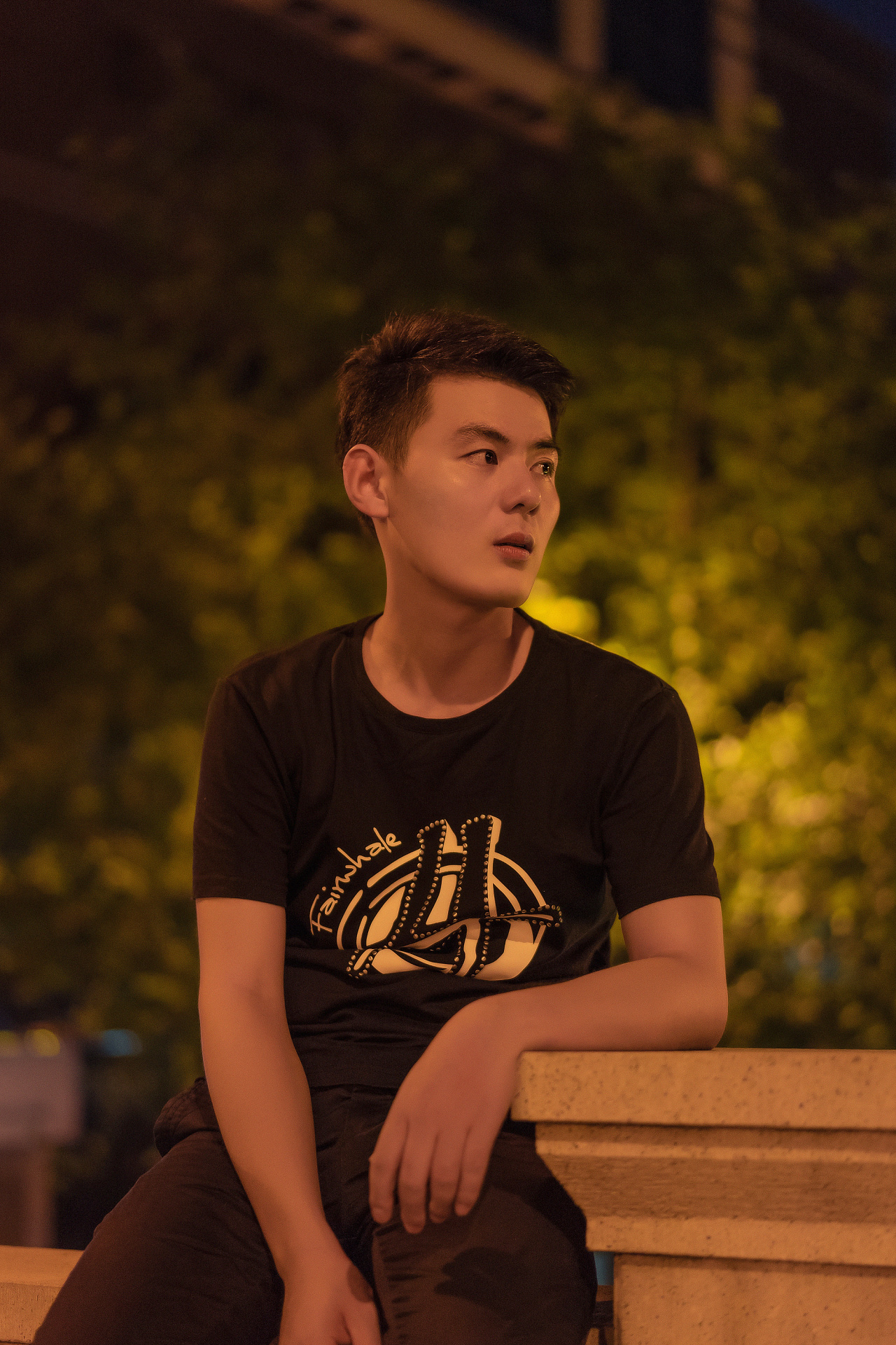 夜景人像男生情绪片上海街拍