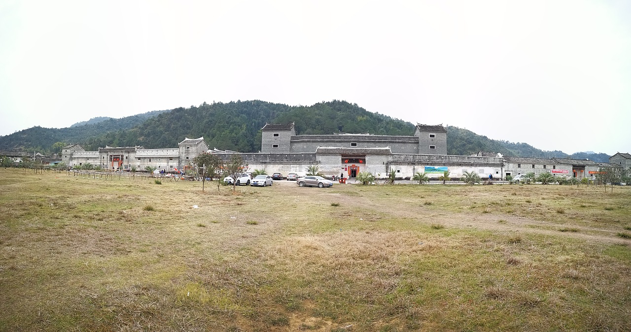 隘子客家满堂围