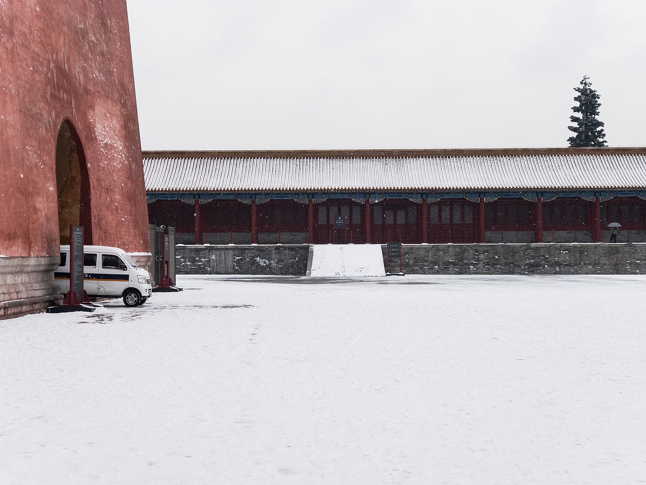 你值得在故宫遇到一场雪