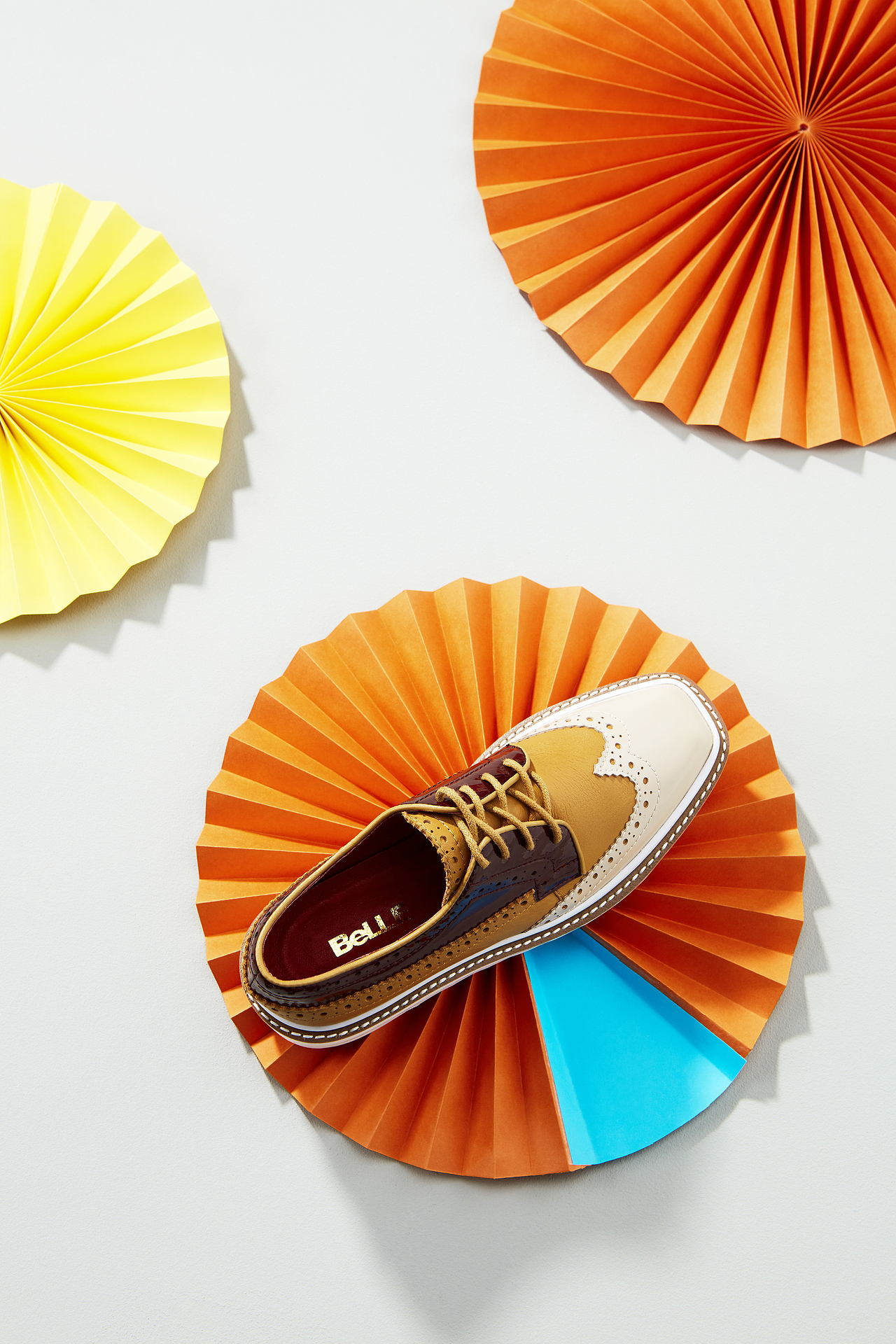 百丽皮鞋形象品牌