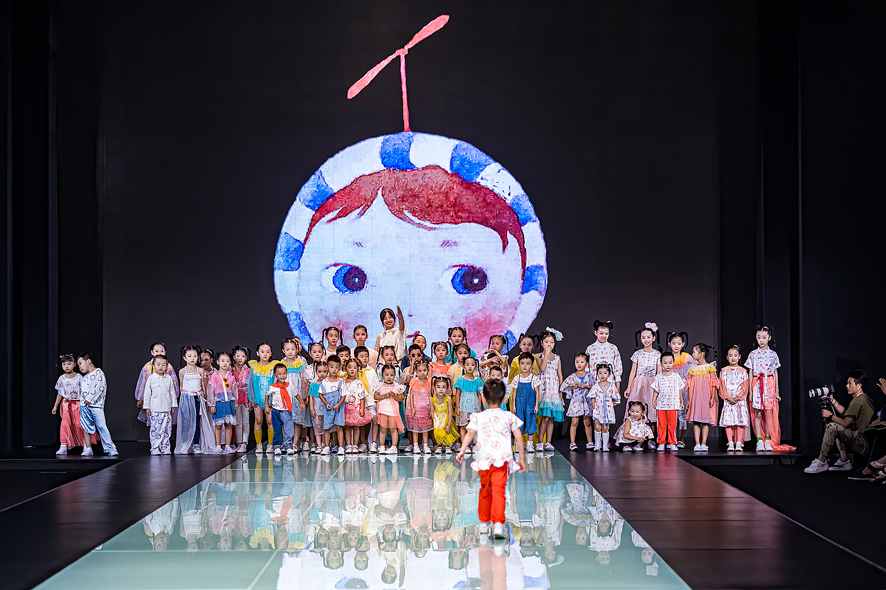 ESMOD北京 x I LOVE BYYING 2020S/S新品发布会（图ZMTc3NjMxNzUy） - 儿童服饰 - 站酷设计师都文明原创素材 - 站酷ZCOOL