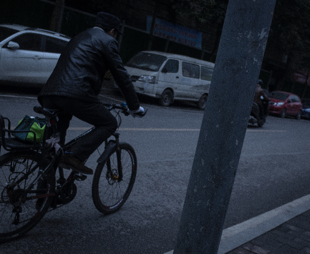 蓝色眼睛（图ZMTQ2ODM2NTQ4） - 人文/纪实摄影 - 站酷设计师小马驹JU原创素材 - 站酷ZCOOL