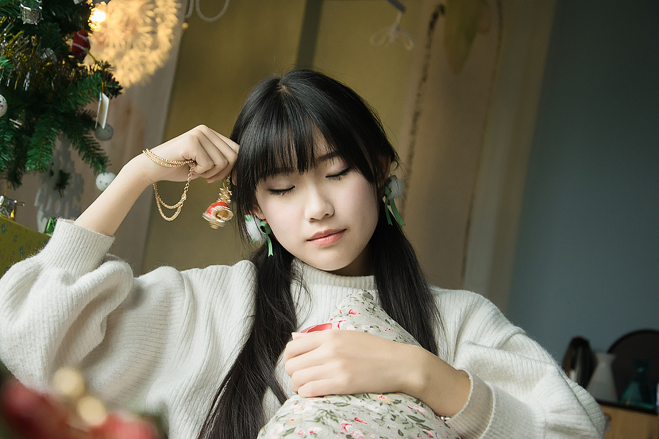 我怎么才能够/像朵蒲公英随风/在你心降落（图ZNDIxNzQ2NjA=） - 人像摄影 - 站酷设计师如弦原创素材 - 站酷ZCOOL