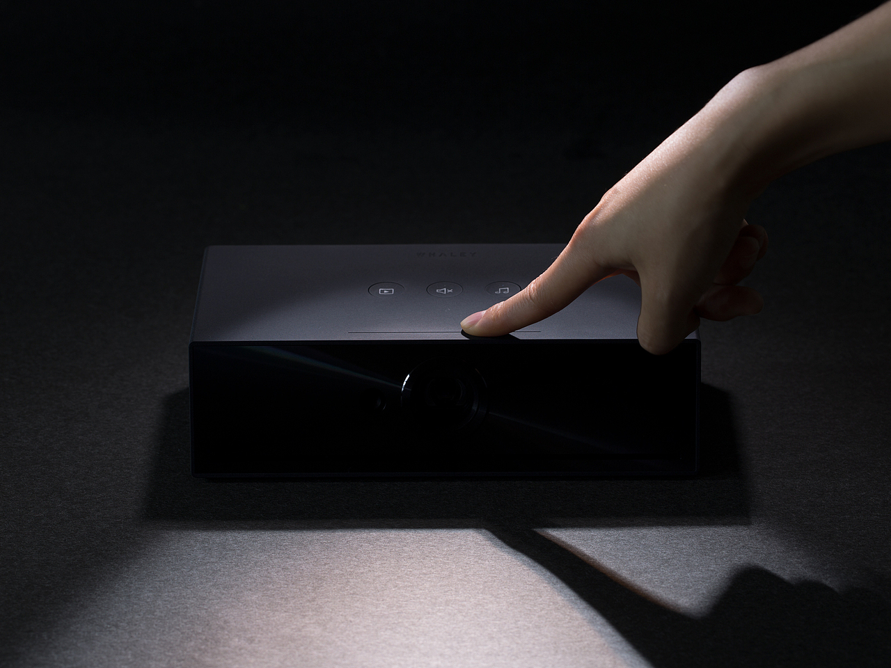 微鲸投影仪（图ZMTU1ODk3MjEy） - 产品摄影 - 站酷设计师ROCKYVISION18原创素材 - 站酷ZCOOL