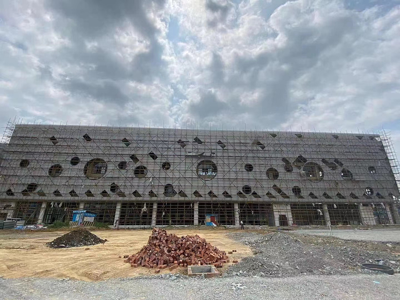 林田体育馆 | 铝单板的呈现