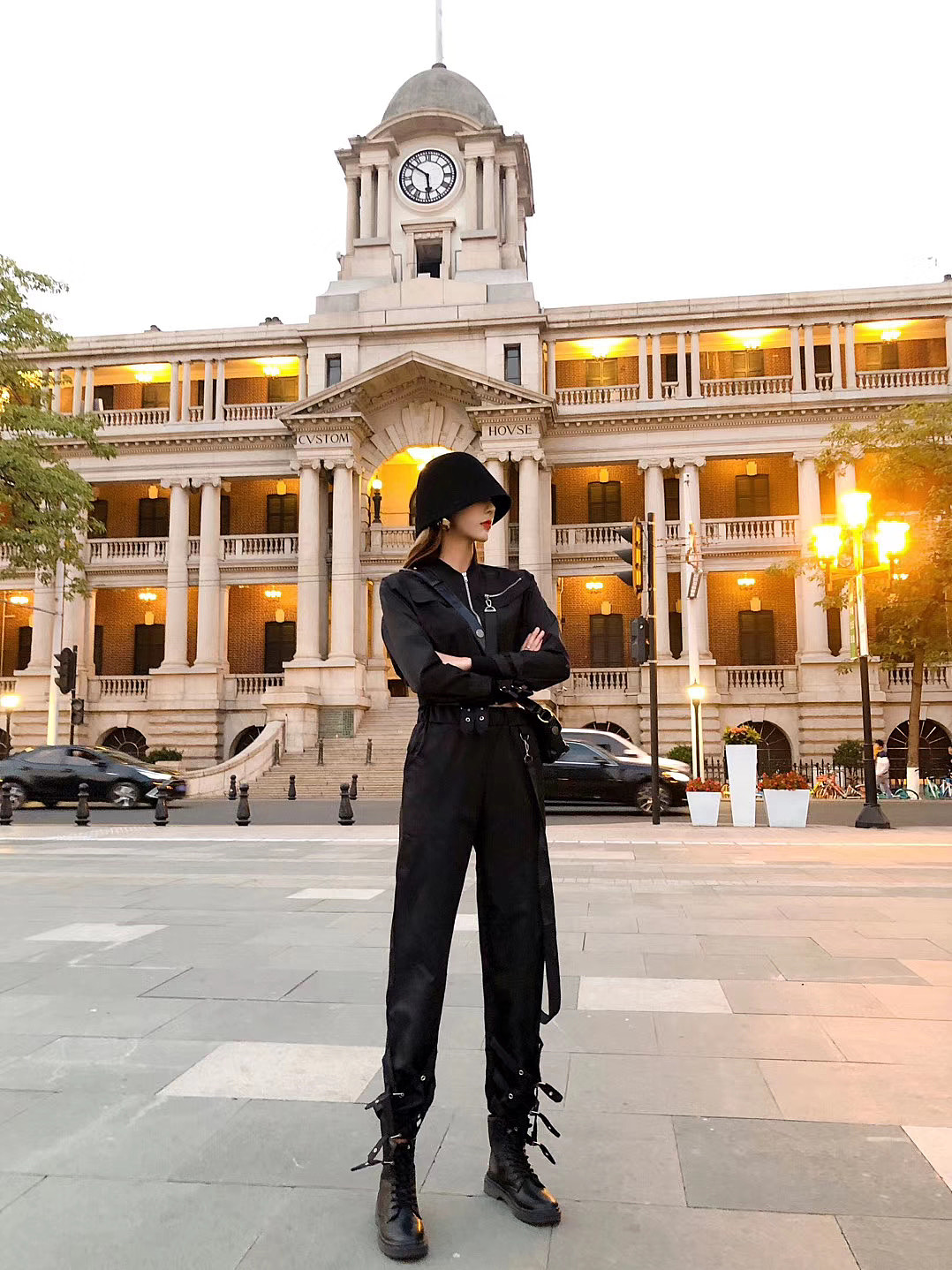 模特周洛希ins超火工装裤 休闲裤 阔腿裤 运动裤（图ZMTkxOTA1Mjcy） - 人像摄影 - 站酷设计师北斗视觉原创素材 - 站酷ZCOOL