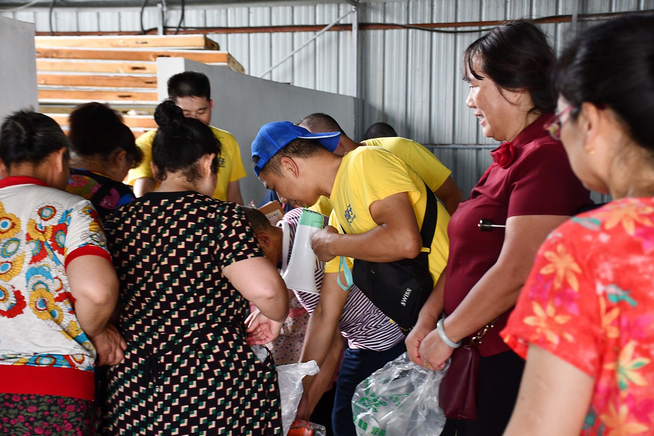 黄篮子生鲜会员探访黄篮子蔬菜种植基地 - 天然无公害