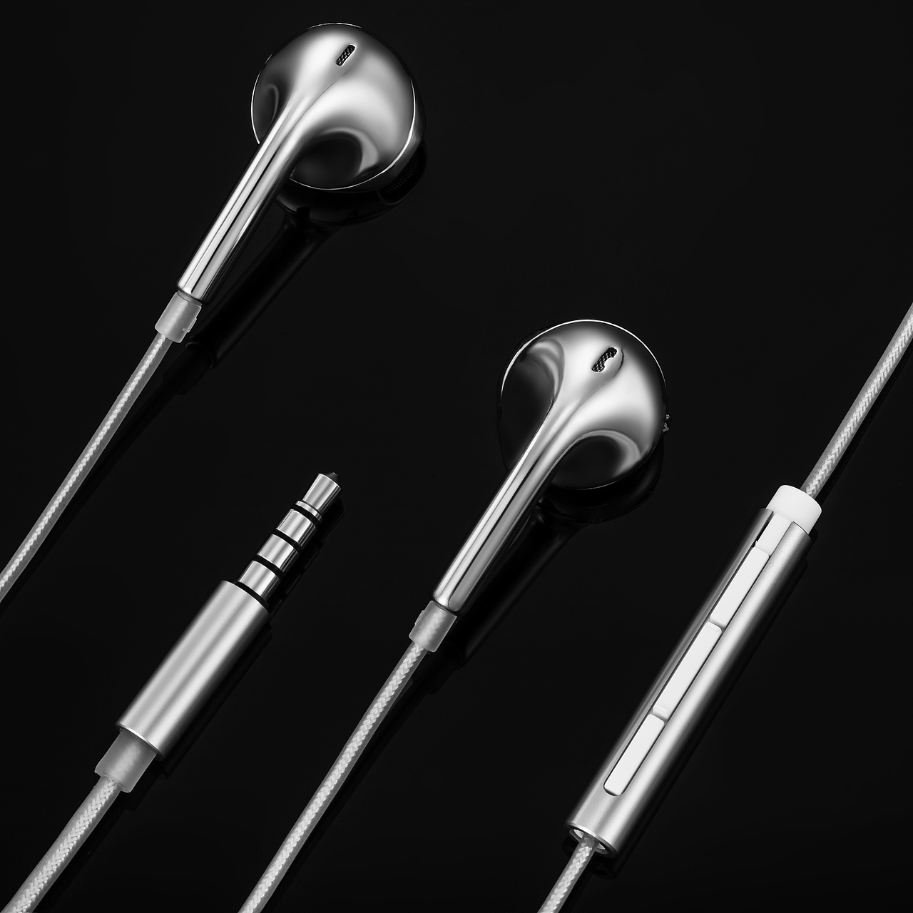 耳机产品实拍摄影（图ZMTQ0NjE5MDE2） - 产品摄影 - 站酷设计师陈家伟原创素材 - 站酷ZCOOL