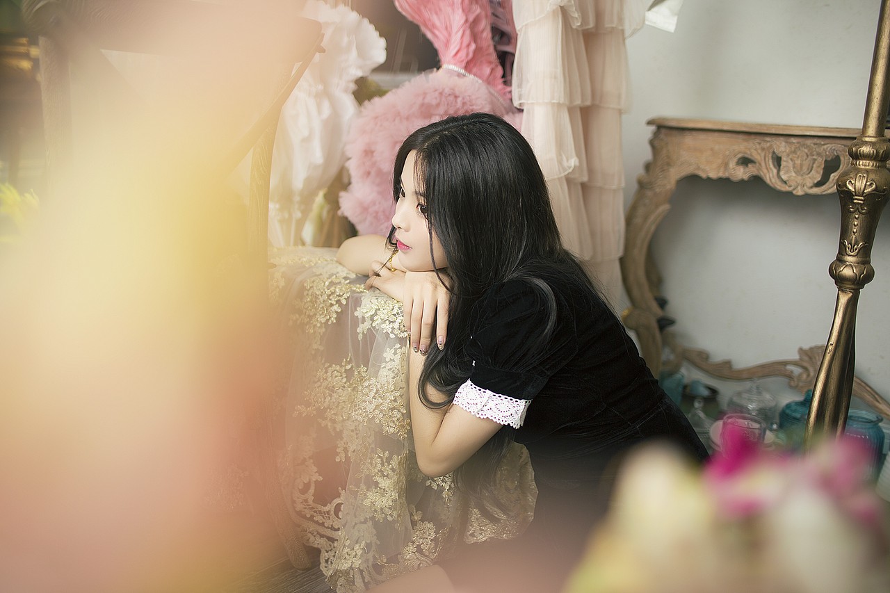 十月初夏季末（图ZOTUwNzU4Mjg=） - 人像摄影 - 站酷设计师HannahChu原创素材 - 站酷ZCOOL