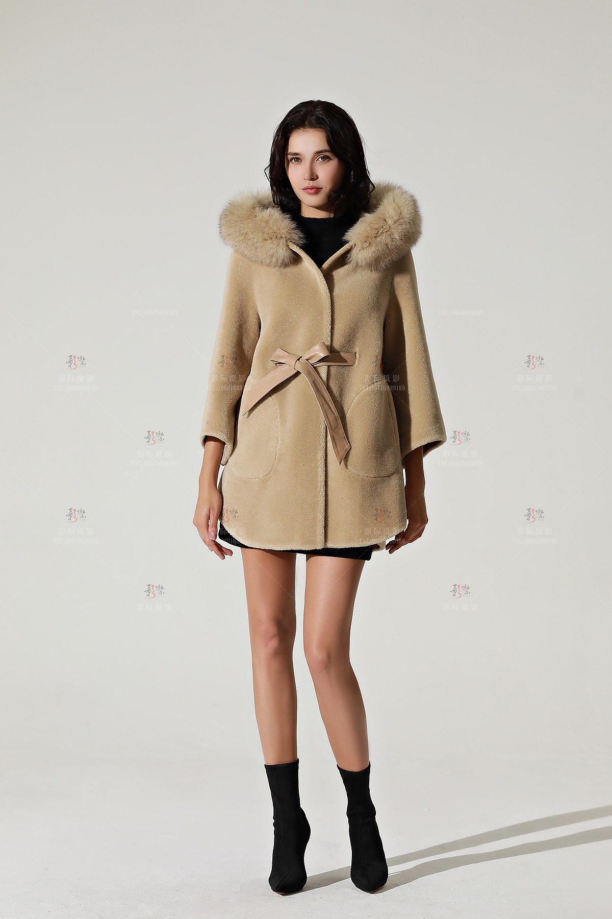 服装模特拍摄 女装外模 毛呢大衣服装网店上新图片网拍