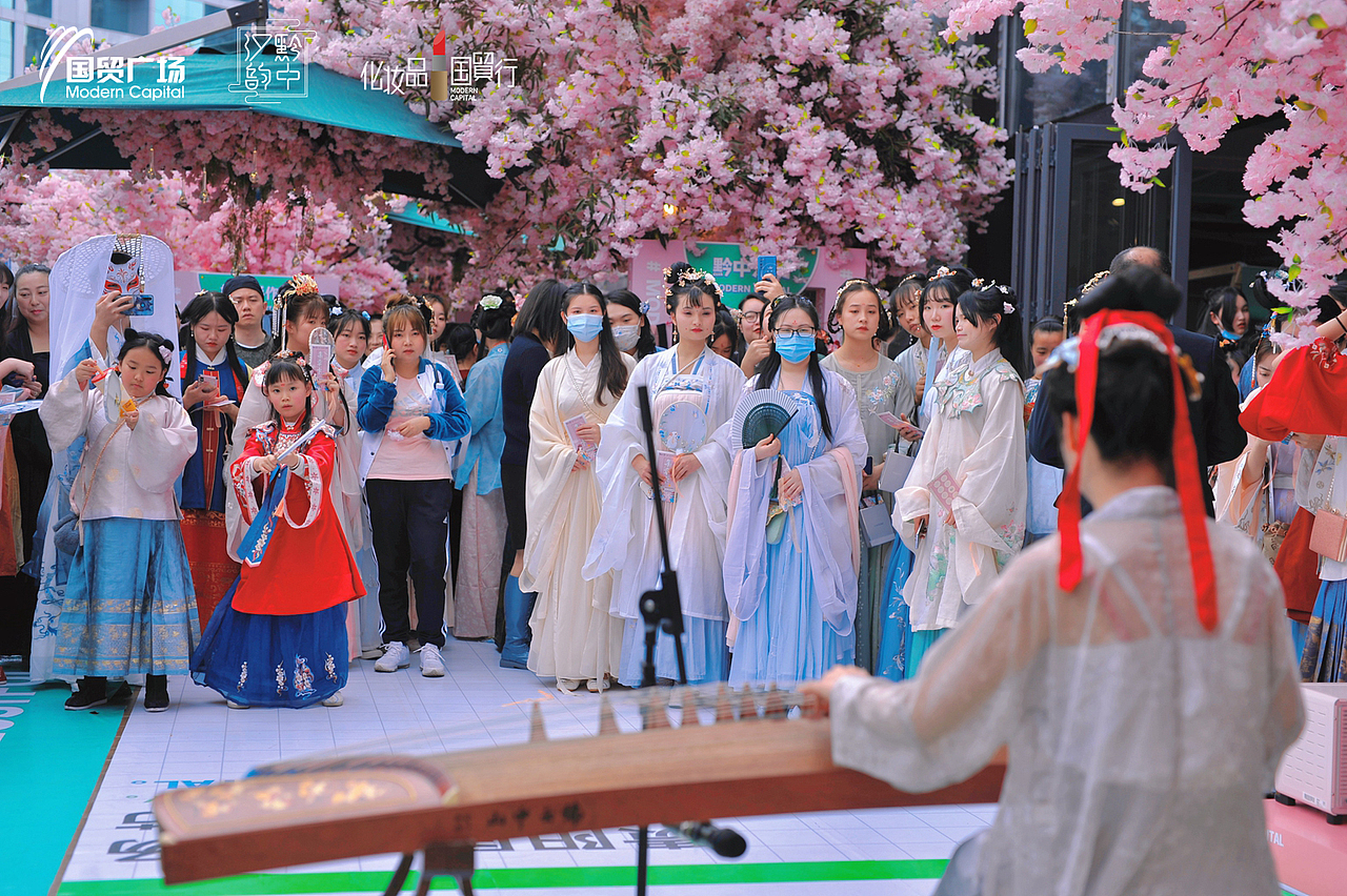 《造痒计划》空中花朝节