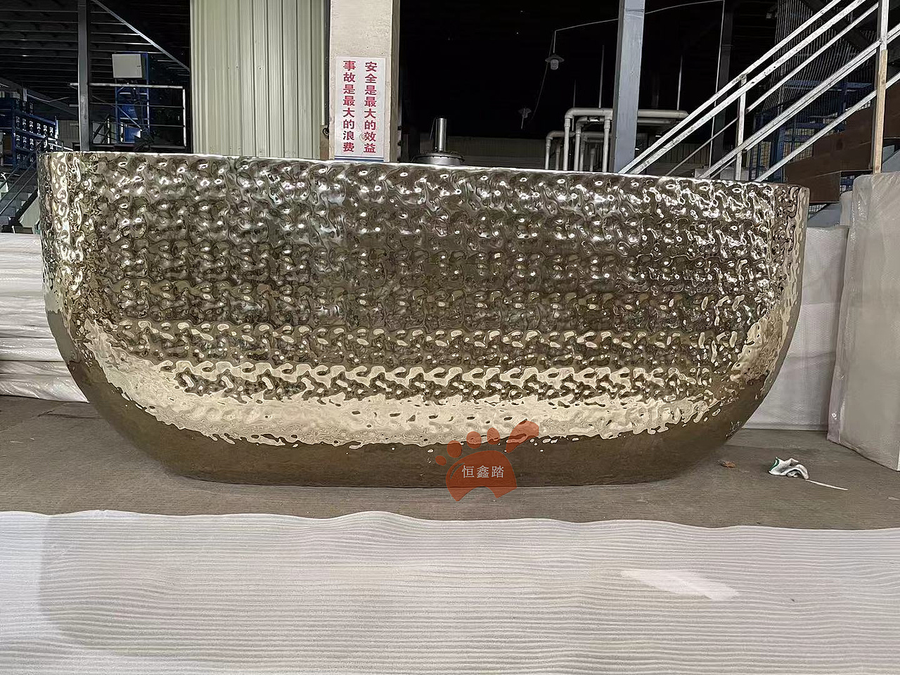 养生会所不锈钢前台接待桌水波纹不锈钢吧台轻奢现代风