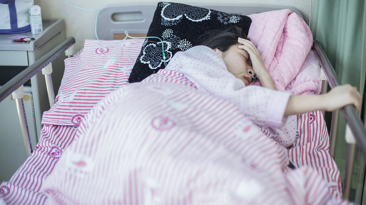 分娩纪录片（图ZMjU5OTIyMTI=） - 短片 - 站酷设计师咸鱼大伯原创素材 - 站酷ZCOOL