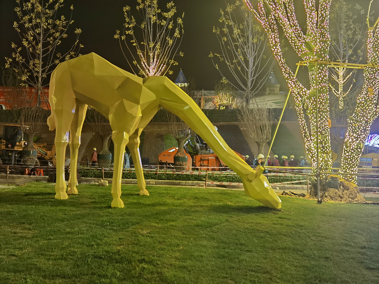 户外园林景观摆件玻璃钢几何切面长颈鹿雕塑抽象动物|纯艺术|雕塑|满