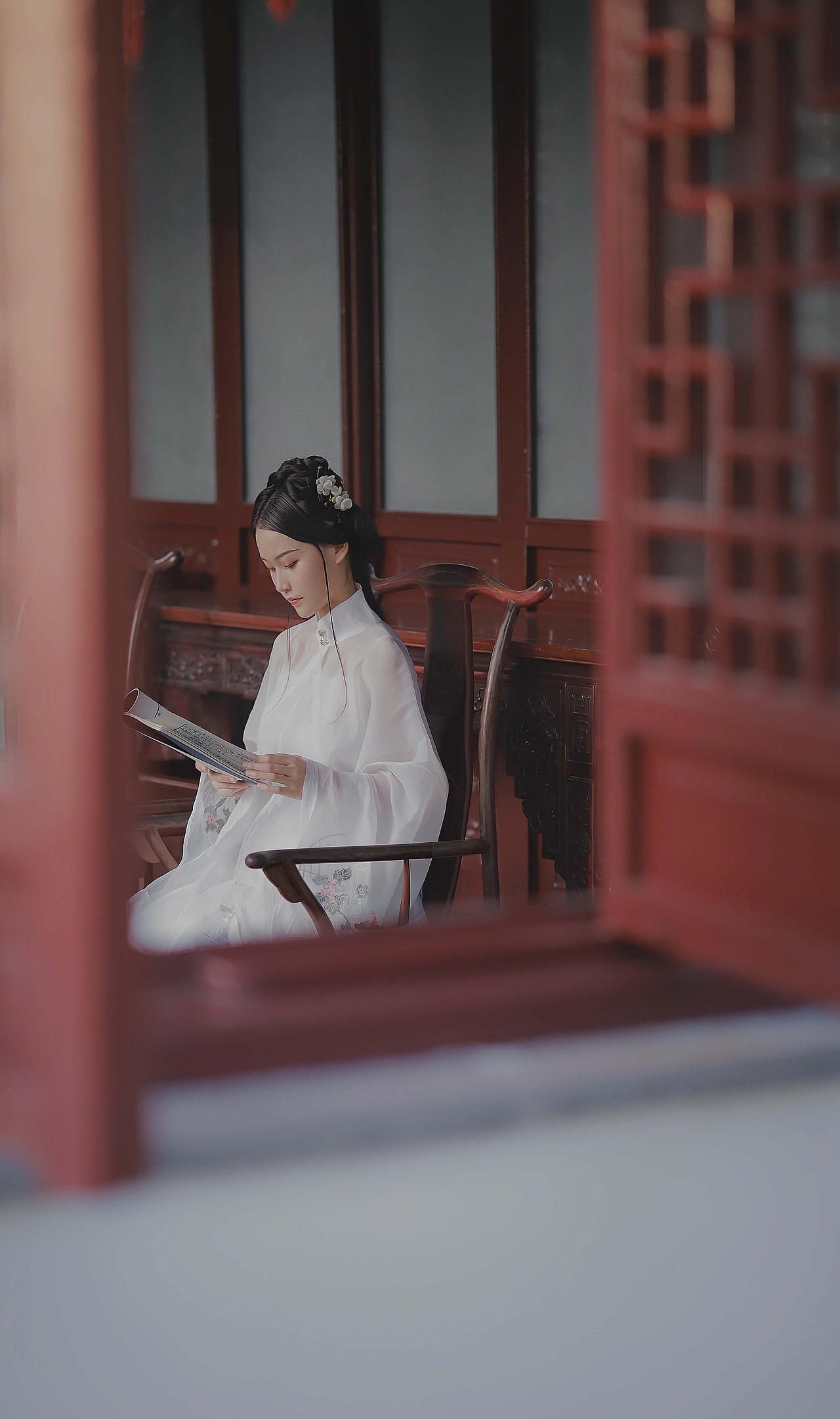 独倚西楼中国风古风汉服摄影