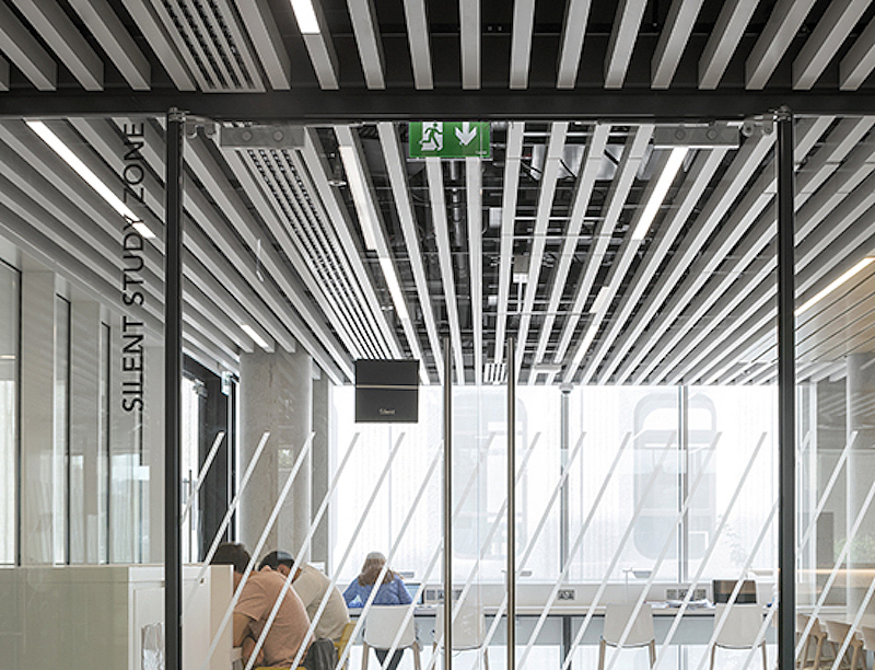 导视设计赏析-爱尔兰皇家外科医学院（图ZMjAyOTMxNDcy） - 商业空间设计 - 站酷设计师小羊760原创素材 - 站酷ZCOOL