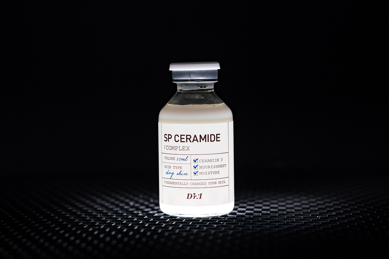 .韩国神经酰胺美白保湿原液