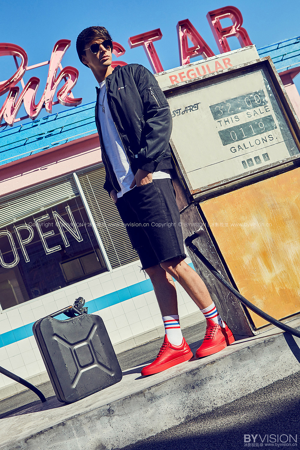 鞋子品牌广告摄影（图ZMjIyNjM4NjYw） - 产品摄影 - 站酷设计师冰影视觉摄影原创素材 - 站酷ZCOOL