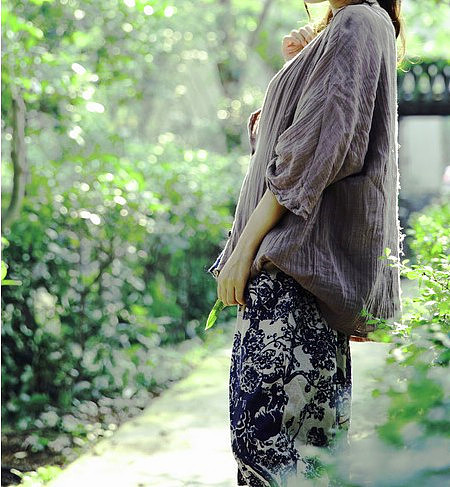 原创设计 女式冰丝棉竹节短袖文艺风格宽松t恤上衣（图ZMTAzMzE1ODQ=） - 休闲/流行服饰 - 站酷设计师王善斌原创素材 - 站酷ZCOOL