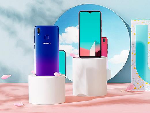 假装还在加班！