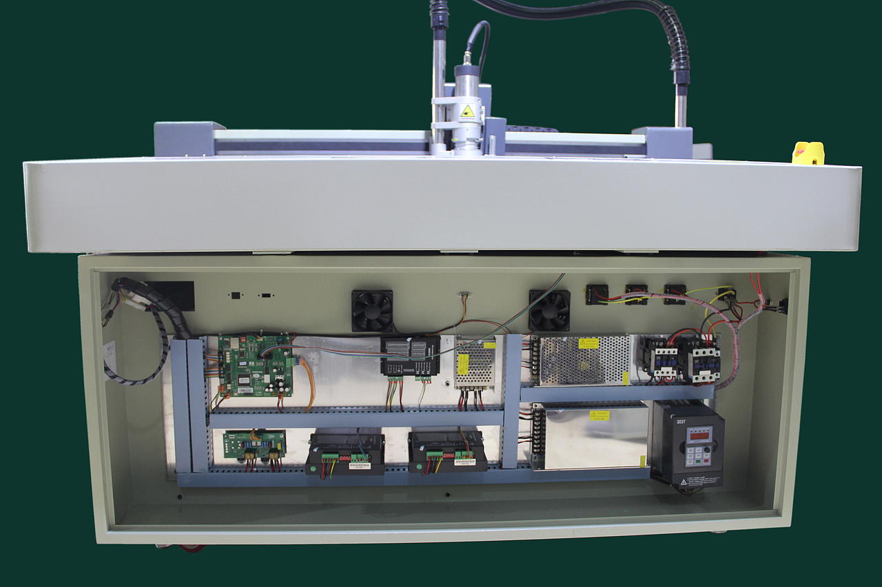 自动模板雕刻机（图ZMTQyNTAwMTcy） - 配饰 - 站酷设计师思坦途stanto原创素材 - 站酷ZCOOL