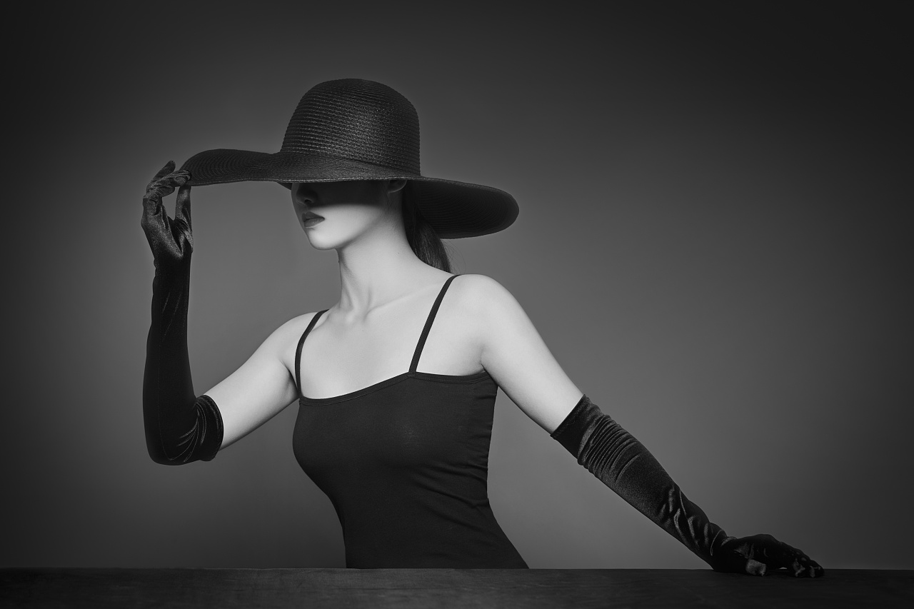 黑白肖像|摄影|时尚/艺术摄影|久策 - 原创作品 - 站酷 (zcool)
