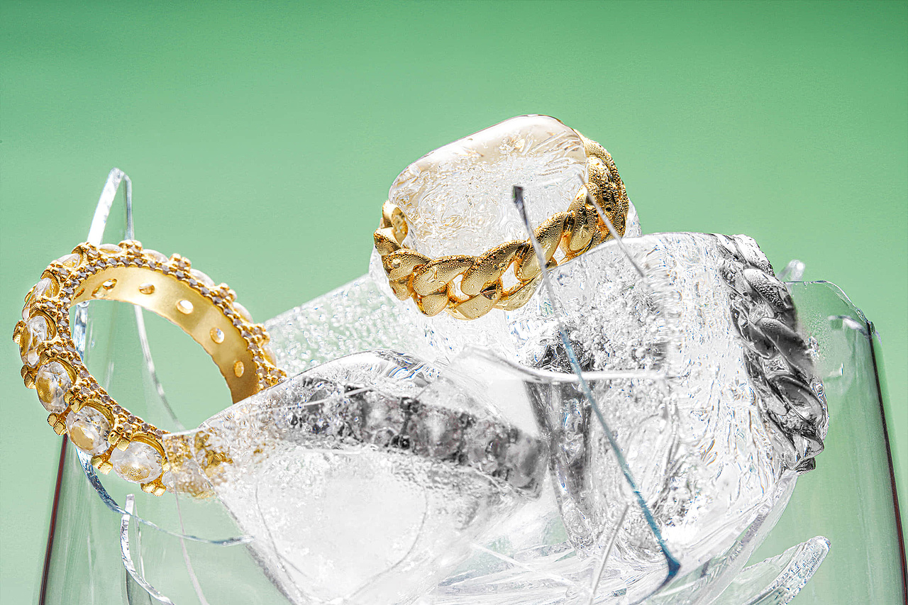 冰与珠宝创意拍摄（图ZMjkxOTgyMzI0） - 产品摄影 - 站酷设计师风洲摄影原创素材 - 站酷ZCOOL