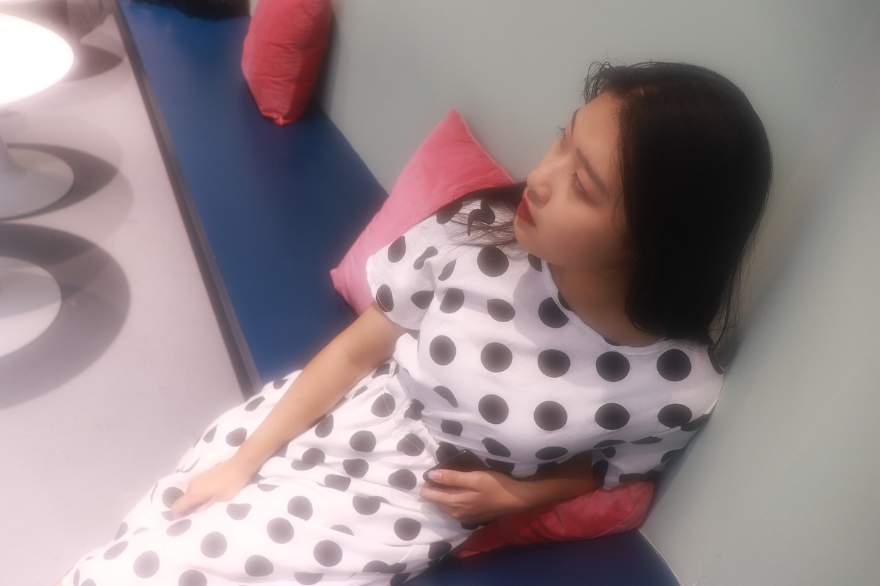 国庆随拍（图ZMTgyOTAyODAw） - 人像摄影 - 站酷设计师夏河马原创素材 - 站酷ZCOOL